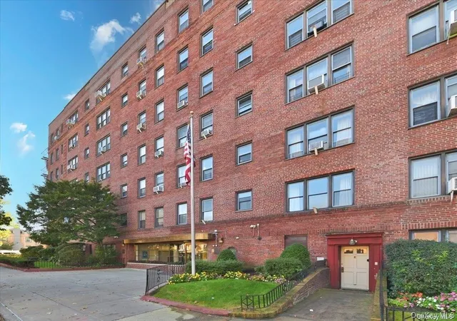 143-50-hoover-ave-219-new-york-ny-11435/hzid_73aa8b20