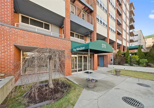 370-westchester-ave-2n-port-chester-ny-10573/hzid_2bdaa28f