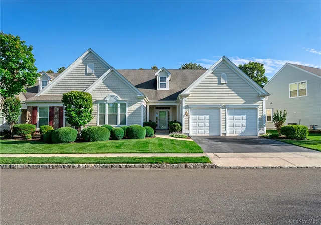 39-kimberly-dr-39-southampton-ny-11977/hzid_242da1ea