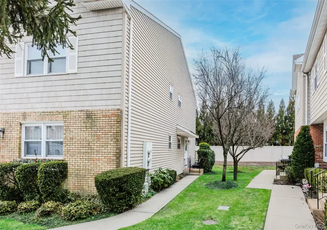 1425-jerusalem-ave-7-hempstead-ny-11565/hzid_2f6c5d42