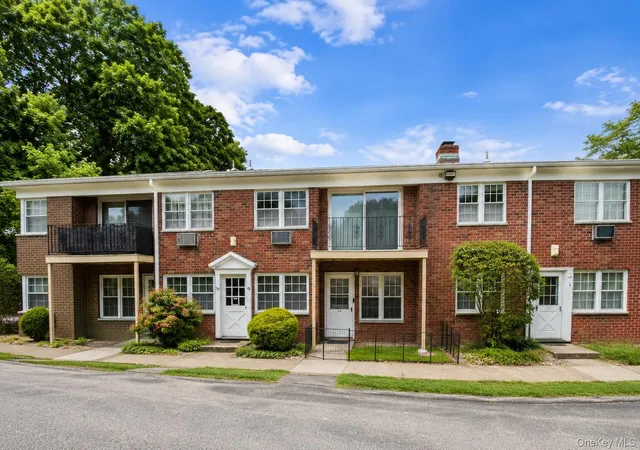 8-colonial-rd-36-beacon-ny-12508/hzid_750662db