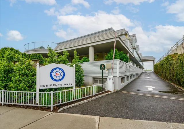 433-main-st-103-north-hempstead-ny-11050/hzid_f020ed7e