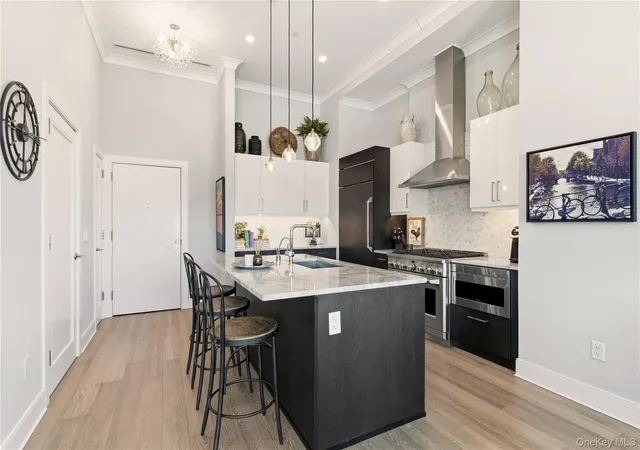 100-garvies-point-rd-1033-glen-cove-ny-11542/hzid_224b3307