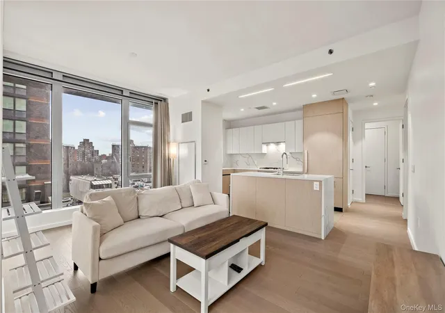 13327-39th-ave-3h-new-york-ny-11354/hzid_f449ae48