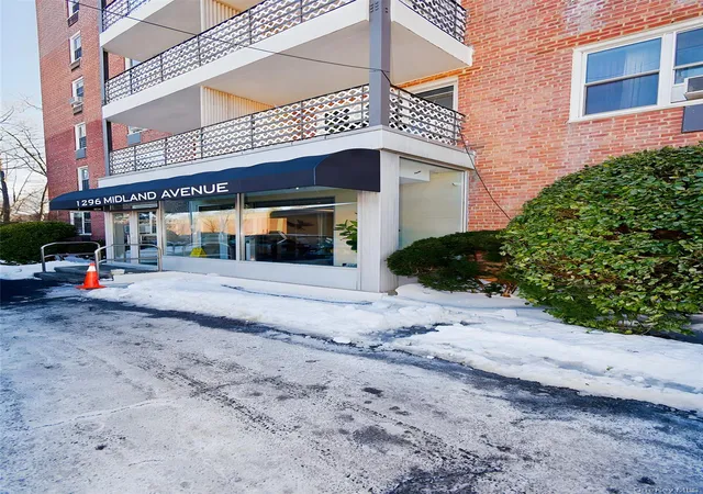1296-midland-ave-5g-yonkers-ny-10704/hzid_1b04fc38