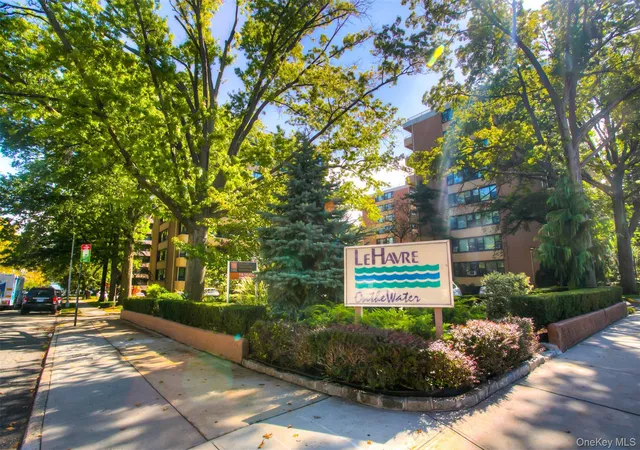 7-15-162nd-st-4b-new-york-ny-11357/hzid_1b8d9c61