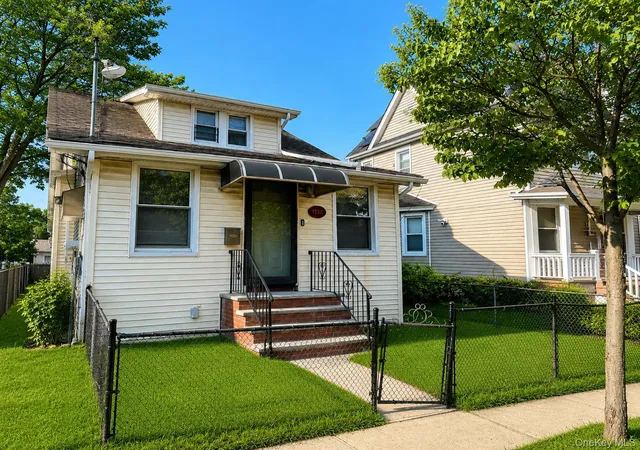 15511-115th-drive-jamaica-ny-11434/hzid_9d30e84c