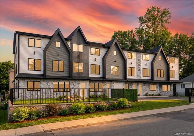 1-manor-dr-202-monsey-ny-10952/hzid_57d637eb