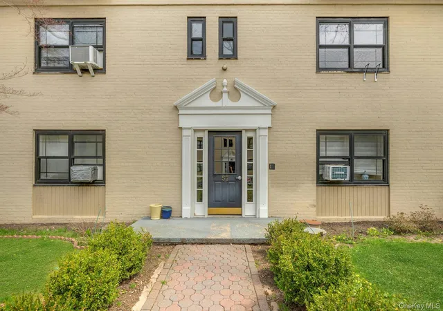 57-manchester-road-b-24-eastchester-ny-10709/hzid_c0f9f9ef