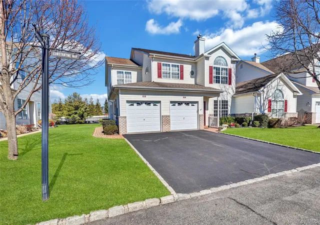 85-constantine-way-brookhaven-ny-11766/hzid_2f620bf0