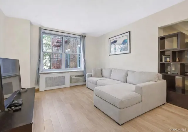 14205-roosevelt-ave-339-new-york-ny-11354/hzid_dfa6a09f