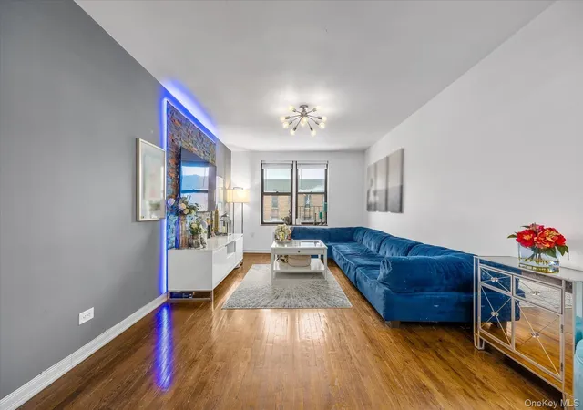 83-75-woodhaven-blvd-5e-new-york-ny-11421/hzid_0548cd1a