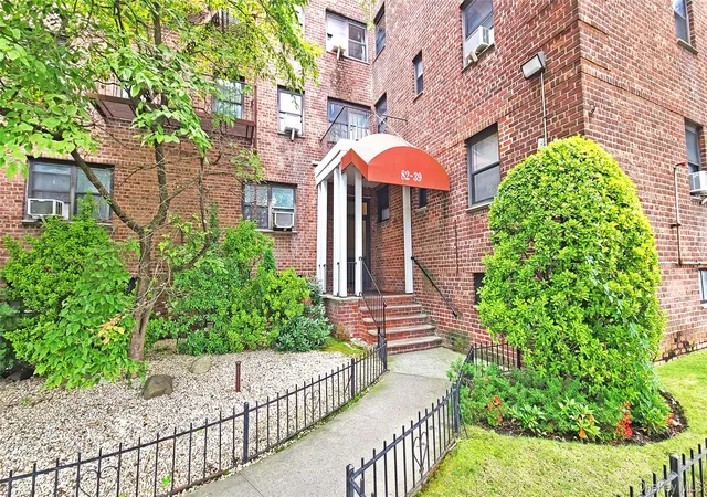 82-39-134th-st-1h-new-york-ny-11435/hzid_a57590e7