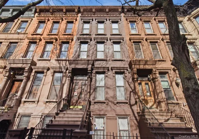107-w-131st-street-new-york-ny-10027/hzid_0e5ffaf2