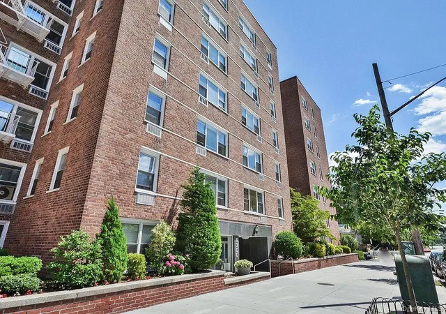 6300-riverdale-ave-5c-new-york-ny-10471/hzid_9ec1fbce