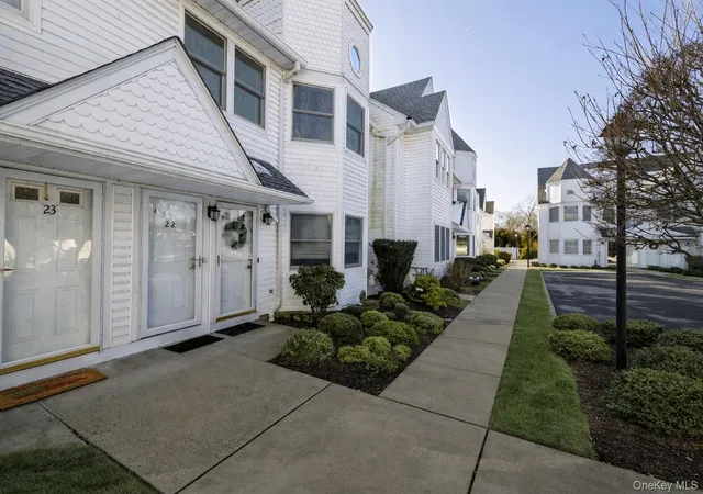 22-ridgewood-dr-hempstead-ny-11793/hzid_58144791