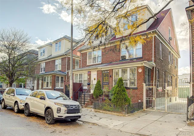 3528-93rd-street-new-york-ny-11372/hzid_7ea4a65f