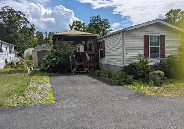 4-treeline-cir-4-cold-spring-ny-10516/hzid_33be44b3