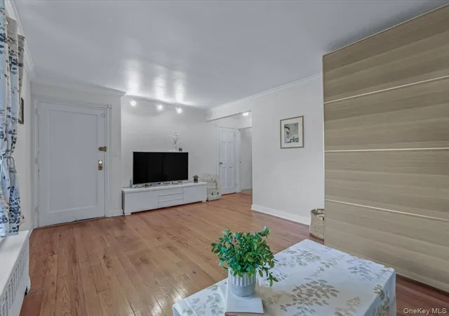 13-w-mill-dr-3a-north-hempstead-ny-11021/hzid_4418dfcc