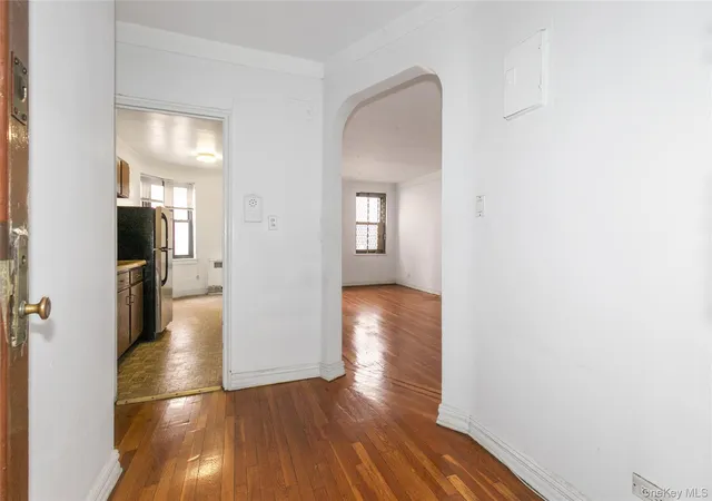 83-06-vietor-ave-4r-new-york-ny-11373/hzid_b2fff414