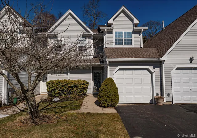 210-erik-dr-brookhaven-ny-11733/hzid_8895d2cd