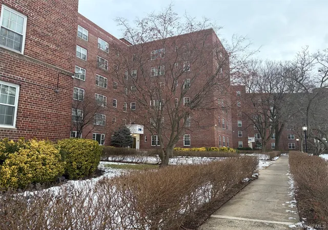 210-pelham-rd-5l-new-rochelle-ny-10805/hzid_e570af9d