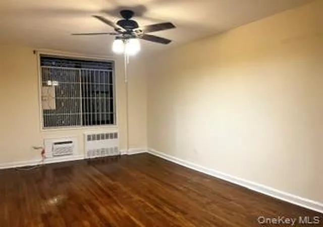 139-15-83rd-avenue-506-jamaica-ny-11435/hzid_7c17b143