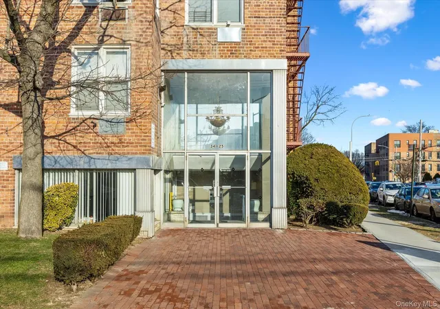 3425-150th-pl-6e-new-york-ny-11354/hzid_937cd2d7