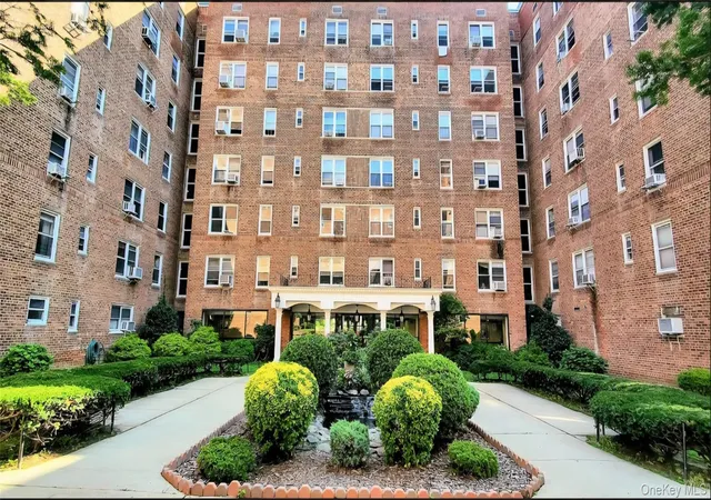 105-37-64th-avenue-3c-new-york-ny-11375/hzid_32246121
