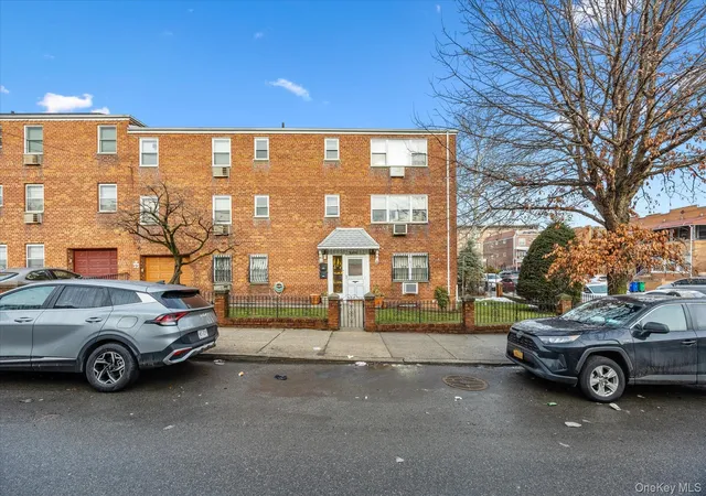 2504-42nd-street-new-york-ny-11103/hzid_f4e377d5