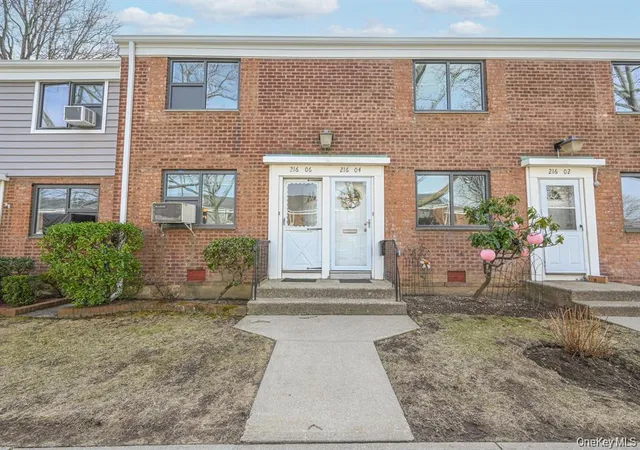 21606-68th-avenue-new-york-ny-11364/hzid_82965b72