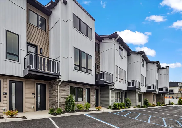 17-union-rd-206-ramapo-ny-10977/hzid_9f500c76