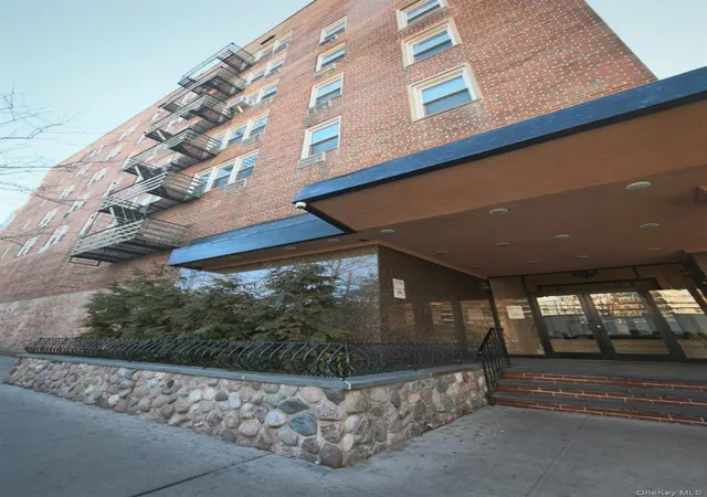 134-54-maple-ave-2w-new-york-ny-11355/hzid_5a76972c