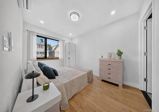 14538-34th-avenue-2e-new-york-ny-11354/hzid_0a2bbede