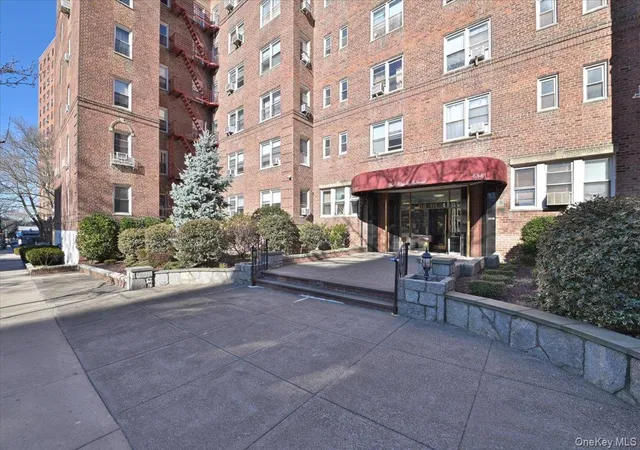 6361-99th-street-b1-new-york-ny-11374/hzid_dc18bc02