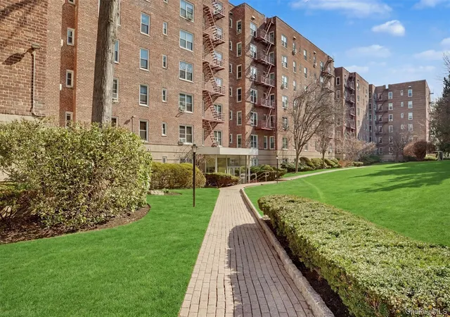 1300-midland-ave-c67-yonkers-ny-10704/hzid_5f2f91d9