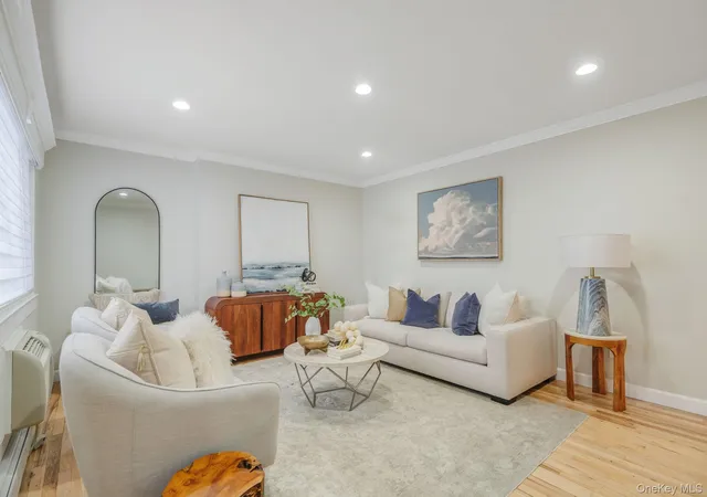 10-smithtown-blvd-6a-smithtown-ny-11787/hzid_dcb680b6