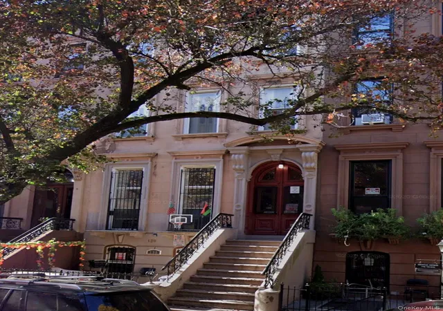 138-saint-james-pl-new-york-ny-11238/hzid_57186005