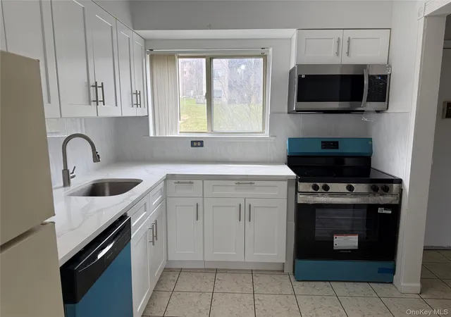26-cooper-road-811-poughkeepsie-town-ny-12603/hzid_b33b1fc1