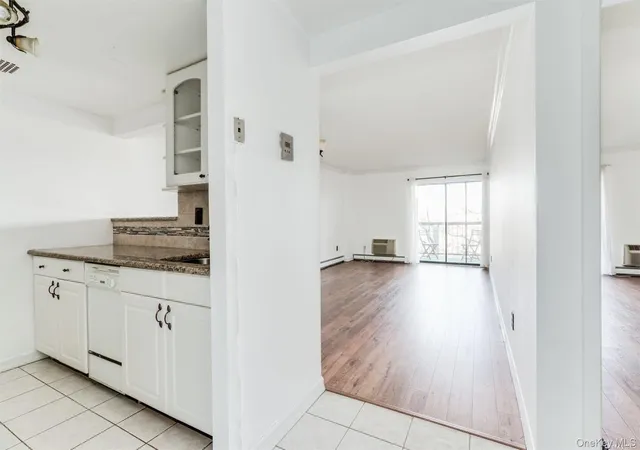 380-fulton-st-m2-farmingdale-ny-11735/hzid_fc839718