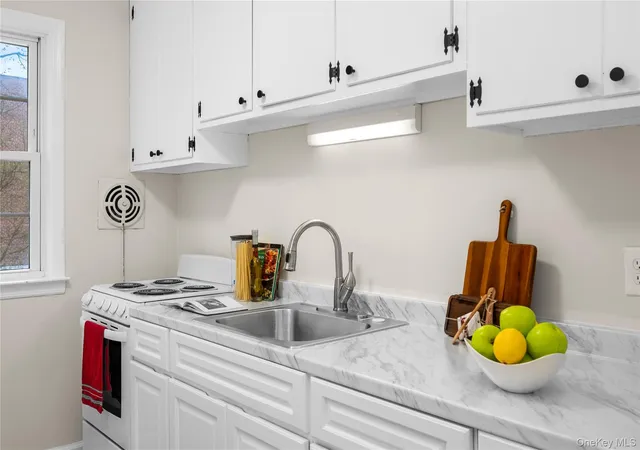 51-cross-st-3b-yonkers-ny-10708/hzid_5e6cbbe7