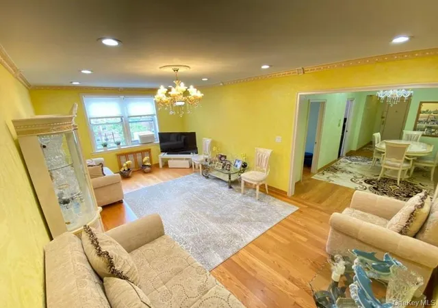 6361-99th-street-d4-new-york-ny-11374/hzid_fb1fea11