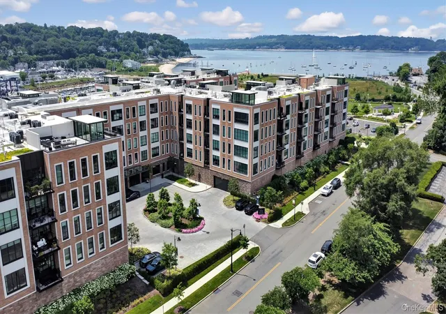 100-garvies-point-rd-1116-glen-cove-ny-11542/hzid_0af01d9d