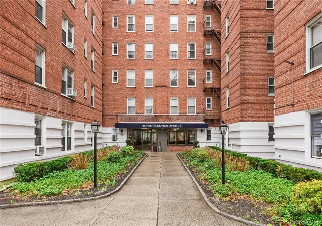247-parkview-rd-5j-yonkers-ny-10708/hzid_e39a5651