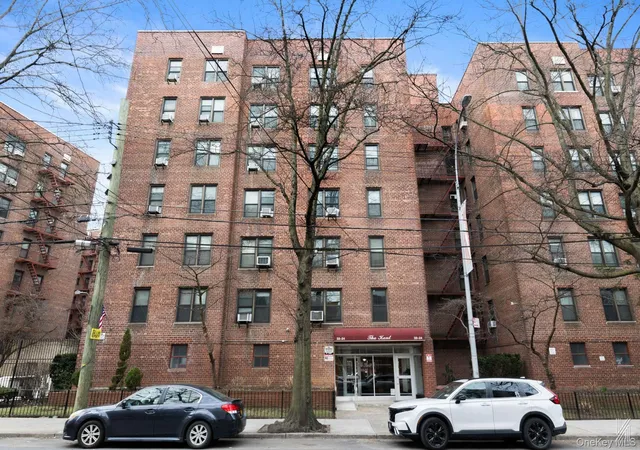 33-24-junction-blvd-1r-jackson-heights-ny-11372/hzid_7fdba878