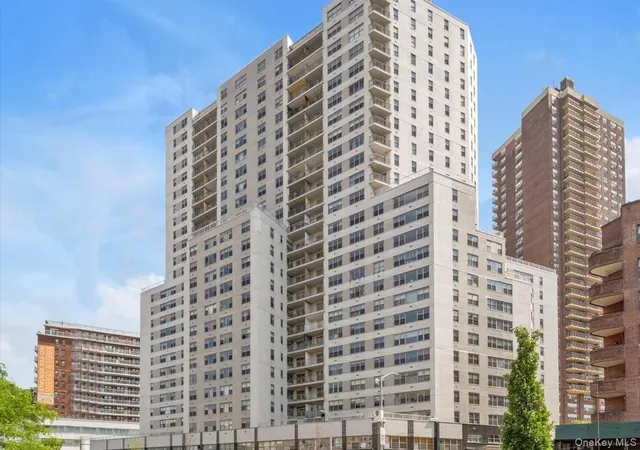 125-10-queens-blvd-2606-kew-gardens-ny-11415/hzid_ad47579c
