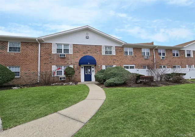 460-old-town-rd-5b-brookhaven-ny-11772/hzid_2256aebf