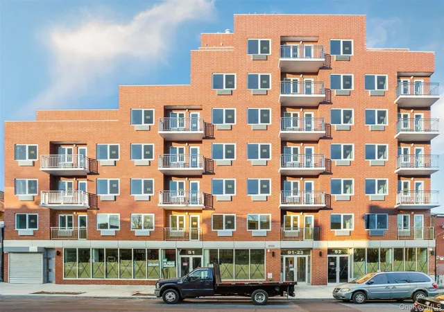 91-23-corona-ave-2a-new-york-ny-11373/hzid_62ff1be7