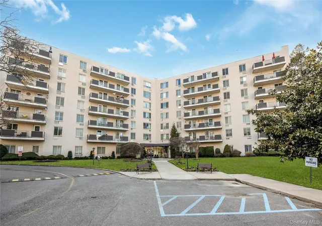135-post-ave-1o-north-hempstead-ny-11590/hzid_ce07cc94