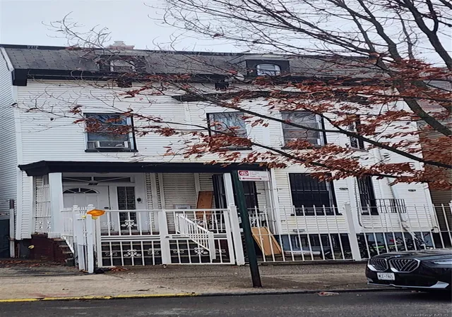 97-elton-st-brooklyn-ny-11208/hzid_b541a6a1
